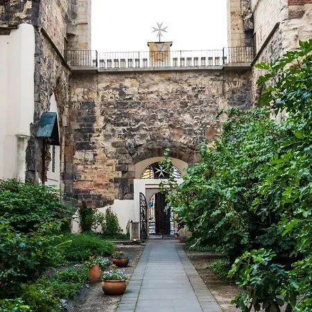 Apartment Charles Bridge Modern